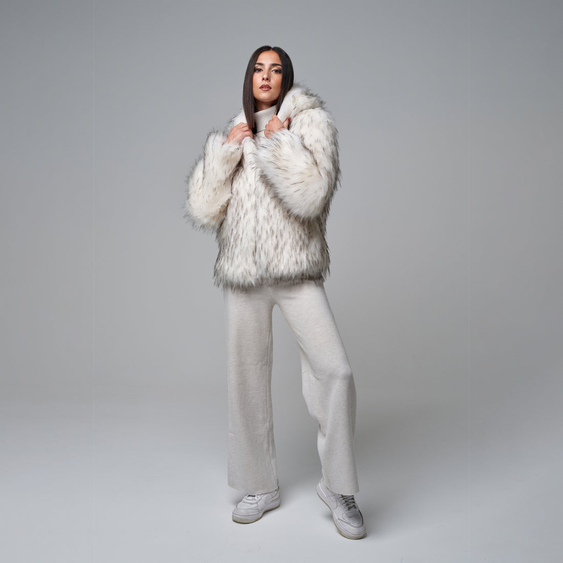 WHITE HOOD JACKET