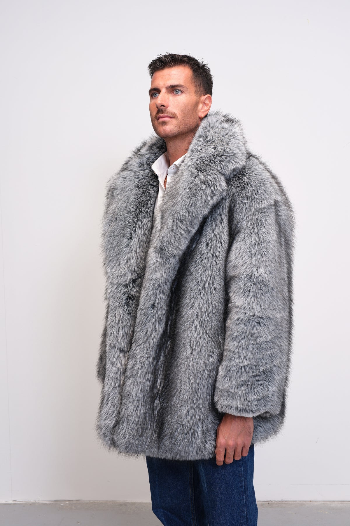 Seven Fox Man - Grey
